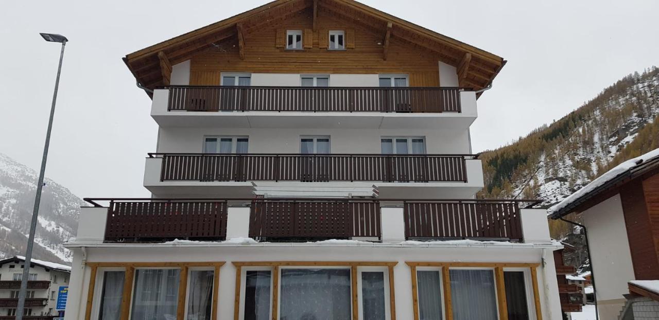 Appartamento Haus Astoria Saas-Grund Esterno foto