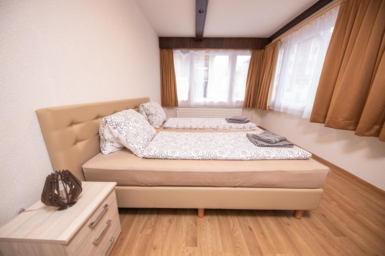 Appartamento Haus Astoria Saas-Grund Esterno foto